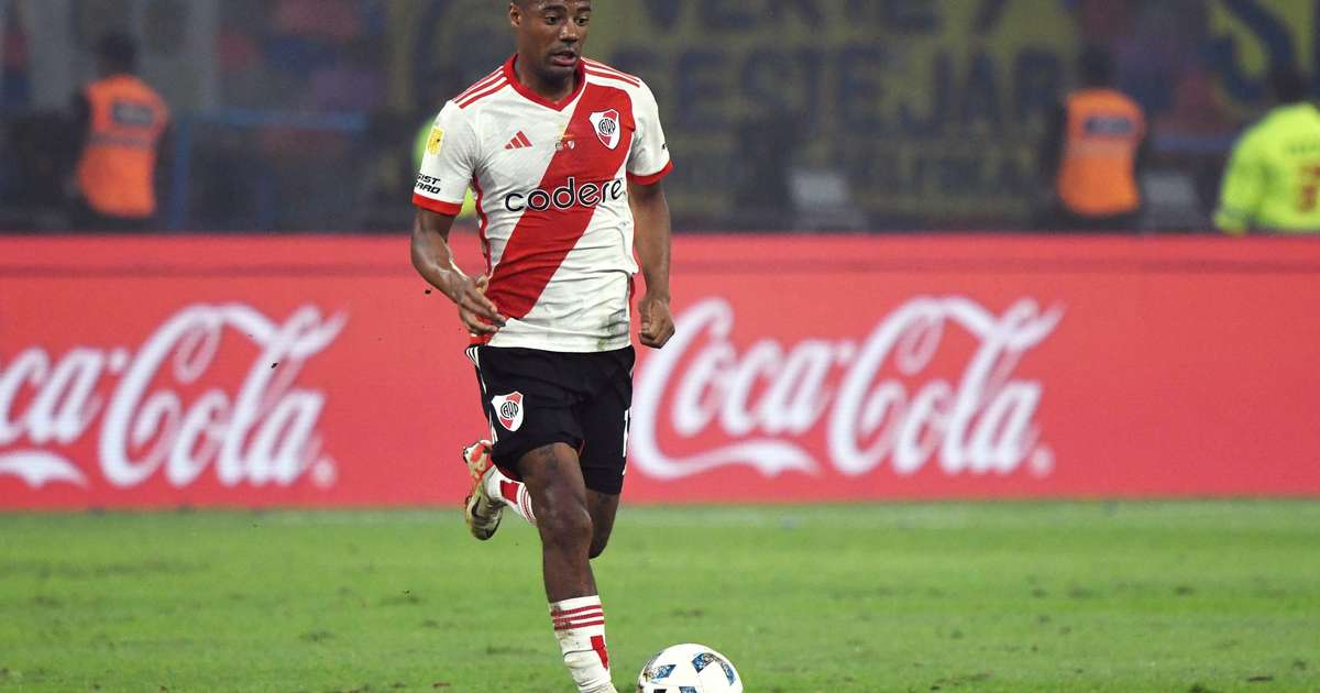 Zico dá dicas para De La Cruz entrar na história do Flamengo