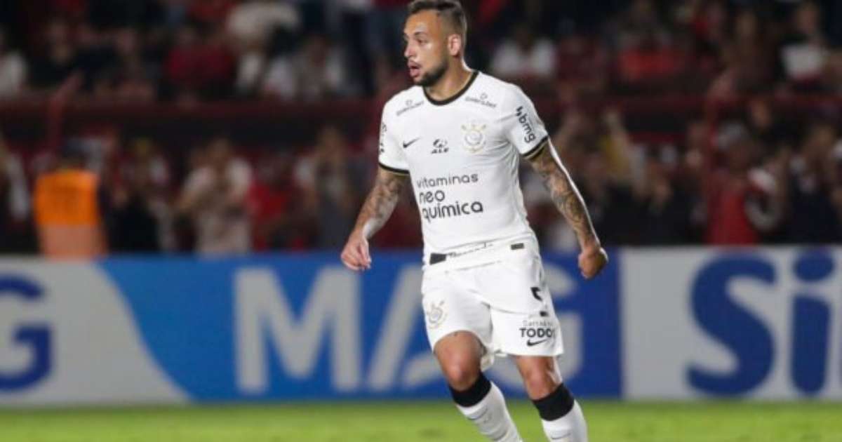 Corinthians consegue manter Maycon por mais um ano