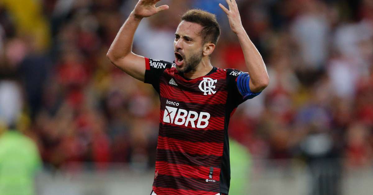 Everton Ribeiro, último remanescente da era Bandeira de Mello, deixa o Flamengo após 11 títulos; veja os números