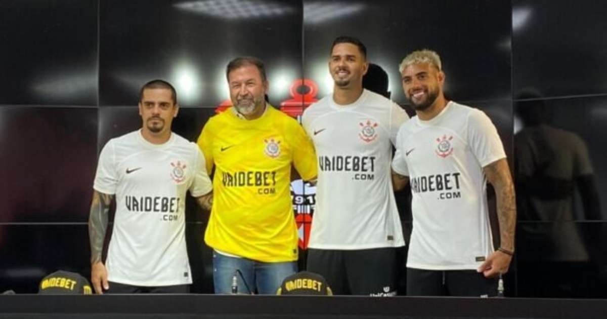 Presidente do Corinthians celebra patrocínio histórico: 