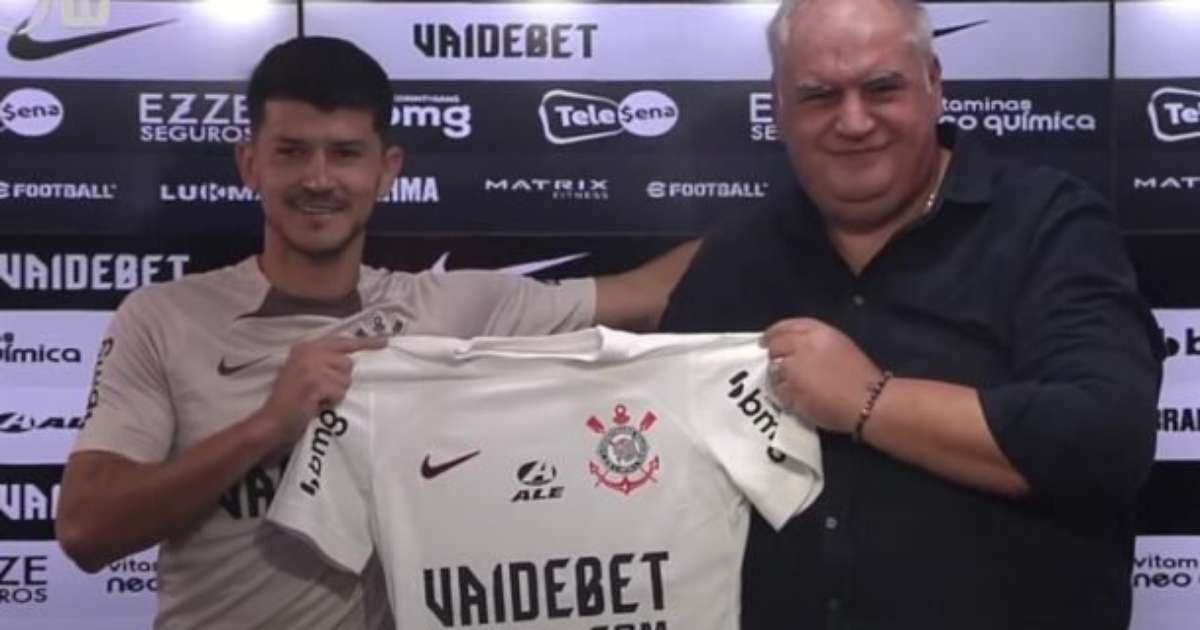 Hugo é apresentado no Corinthians e minimiza disputa na lateral esquerda