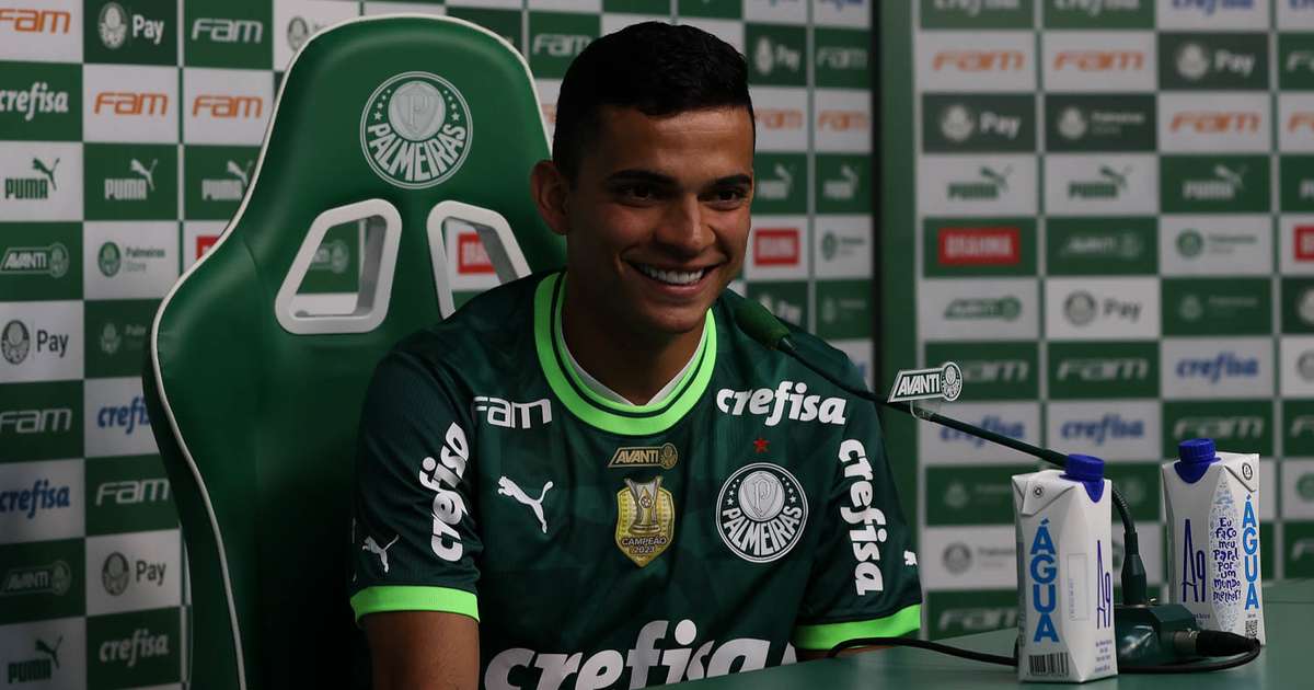 Apresentado, Bruno Rodrigues relembra infância difícil e festeja escolha: 