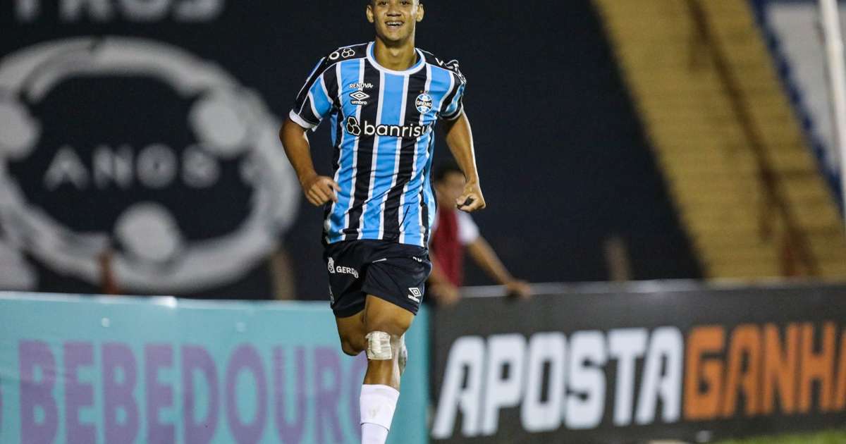 Gustavo Nunes celebra grande atuação e classificação do Grêmio na Copinha: É um momento muito especial