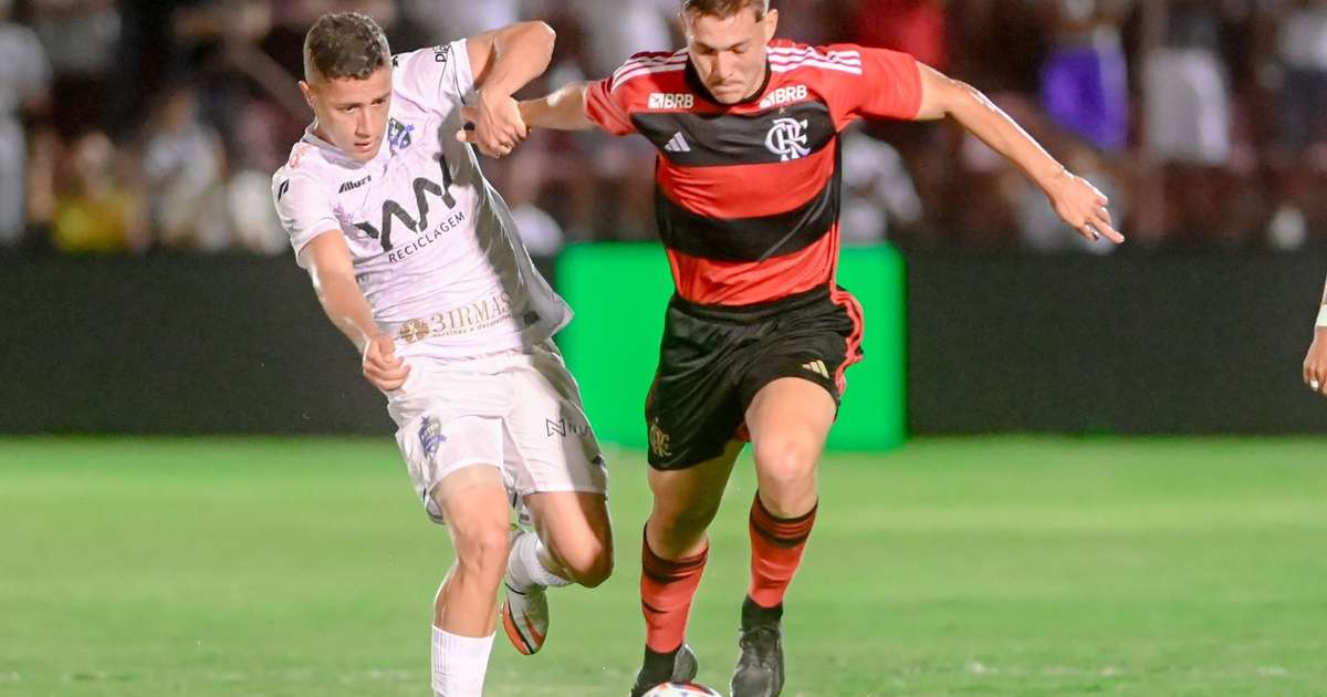 Lucas Furtado brilha nas penalidades e Flamengo está nas semifinais da Copinha 2024
