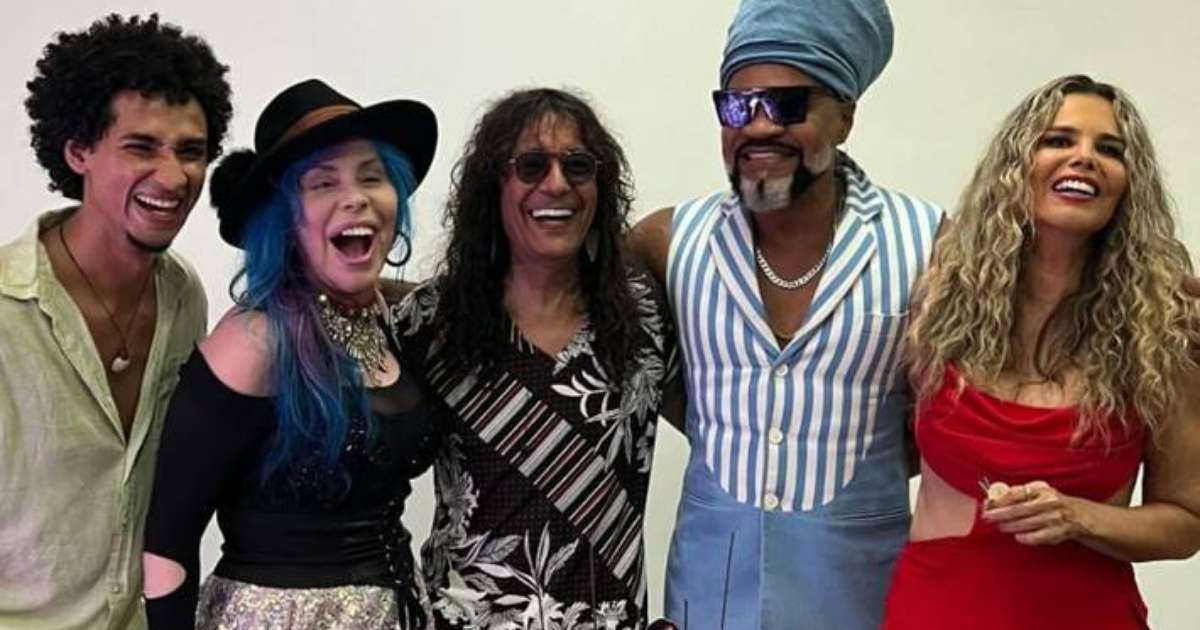 Luiz Caldas comemora 61 anos ao lado de Baby do Brasil e Carlinhos Brown