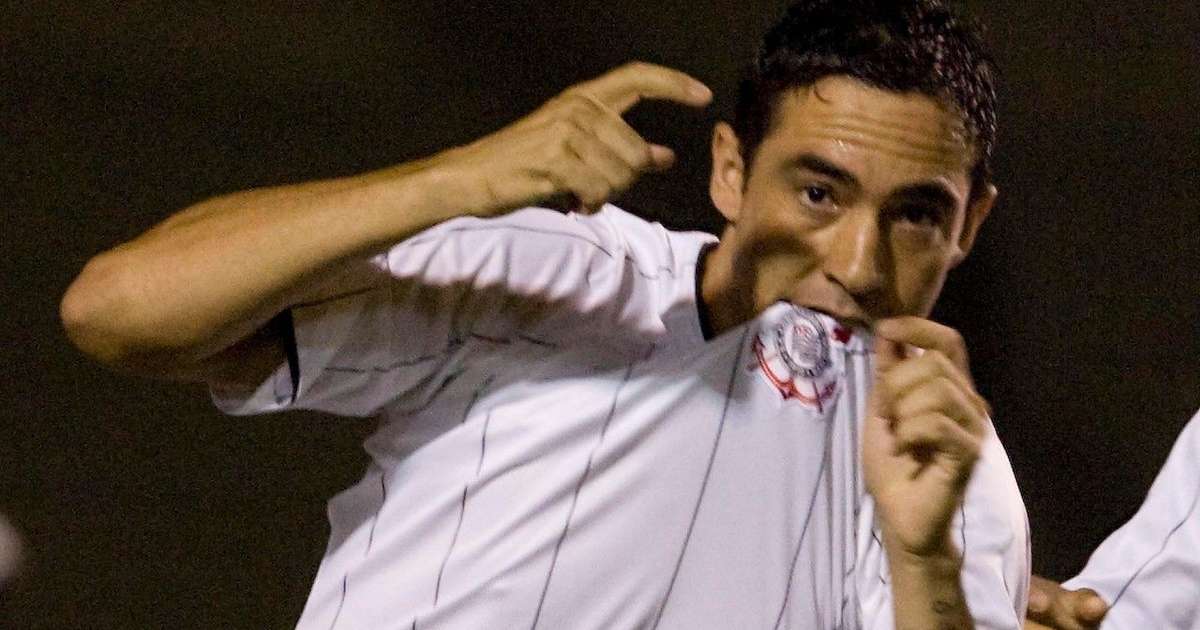 Corinthians é condenado a indenizar Chicão em R$ 452,7 mil; ex-zagueiro promete devolução do dinheiro