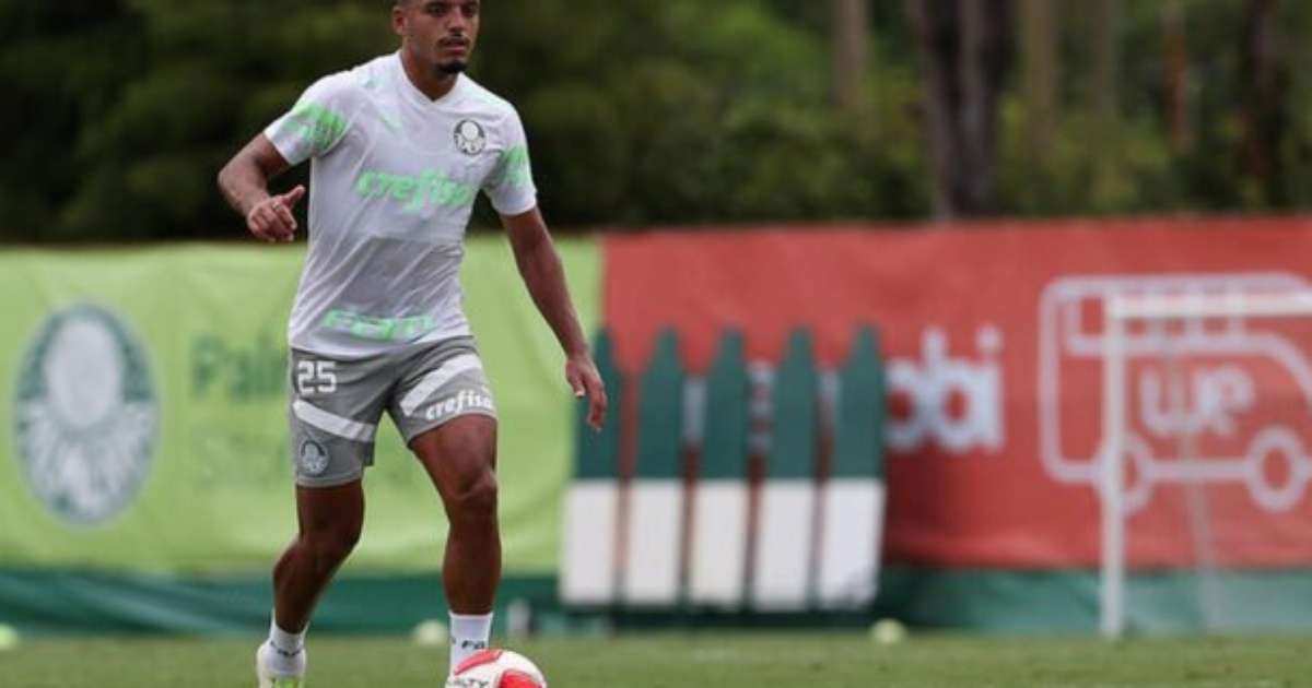 Gabriel Menino volta a treinar no Palmeiras após cirurgia no tornozelo