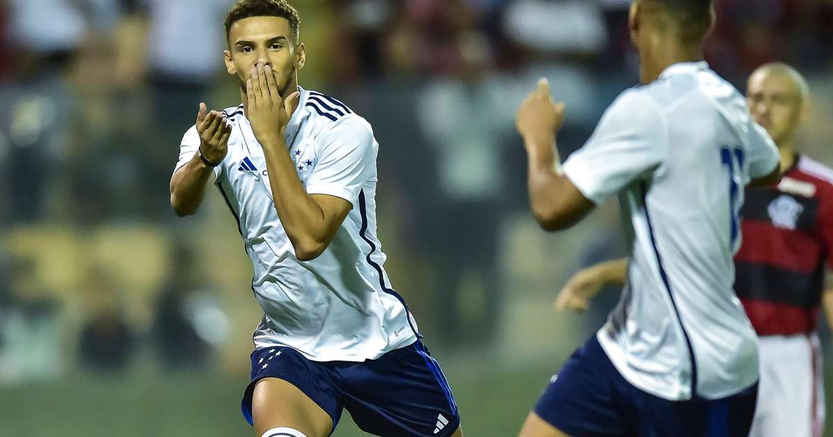 Cruzeiro vence, elimina o Flamengo e vai à final da Copinha