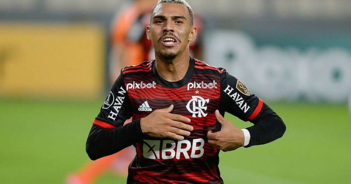 Saiba por que o Corinthians desistiu de contratar Matheuzinho, do Flamengo