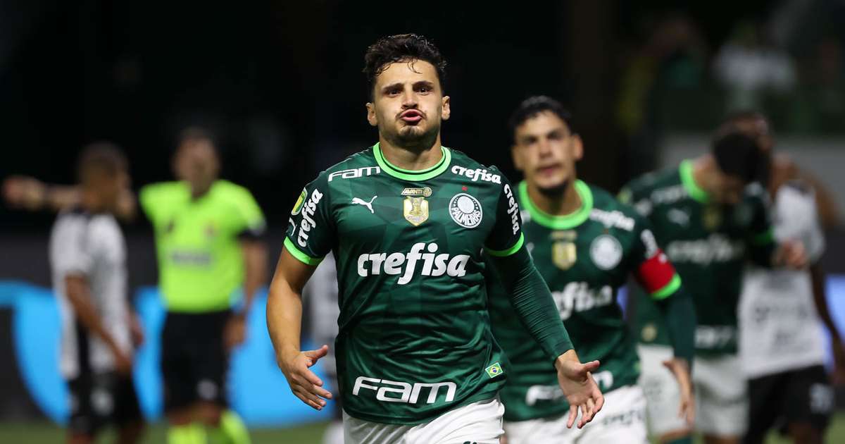 Veiga celebra gols marcados e ressalta: 