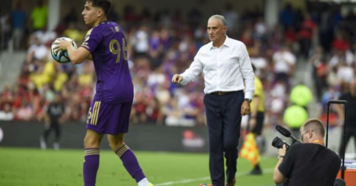 Tite fala em processo de construção e evolução após empate do Flamengo