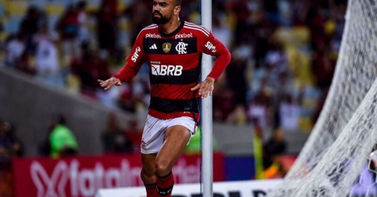 Flamengo assina novo contrato com Fabrício Bruno; saiba tempo de vínculo do zagueiro