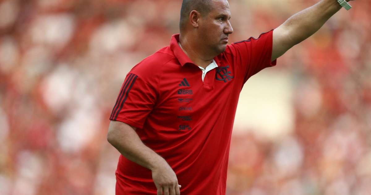Torcedores detonam Flamengo após novo empate no Carioca: Deveriam se preocupar com vestibular