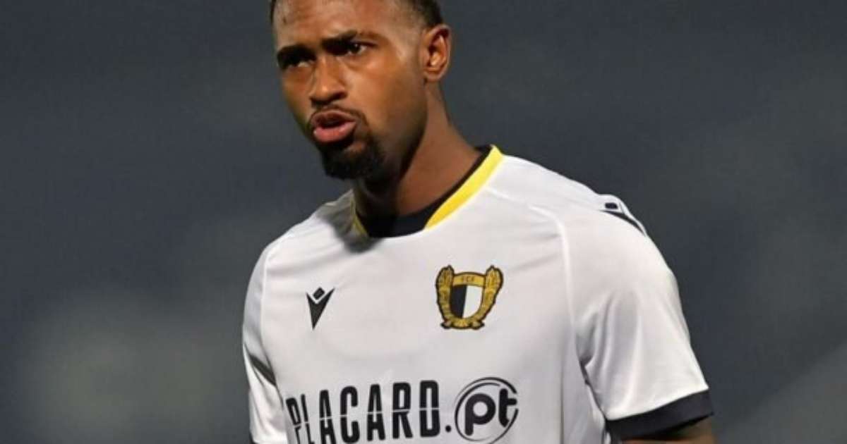 Ex-Flamengo, zagueiro do Famalicão pode reforçar o Porto