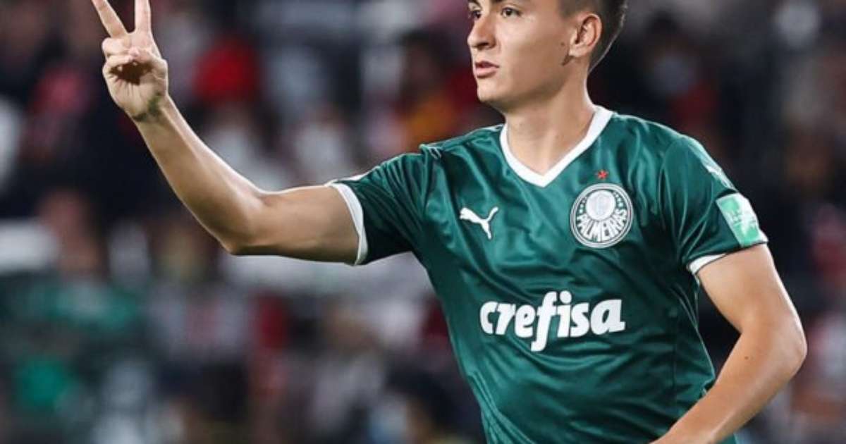 Palmeiras encaminha saída de Atuesta por empréstimo