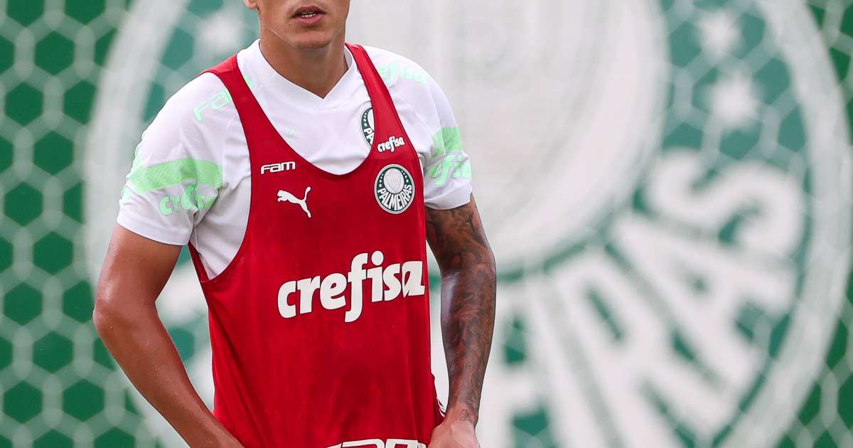 Palmeiras se reapresenta, e zagueiro comenta o privilégio em fazer parte do atual elenco: 