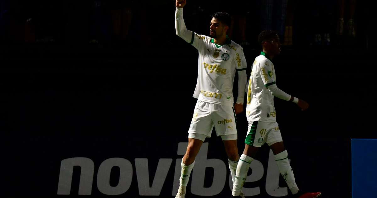 Palmeiras vence o Bragantino e dispara na liderança do grupo no Campeonato Paulista