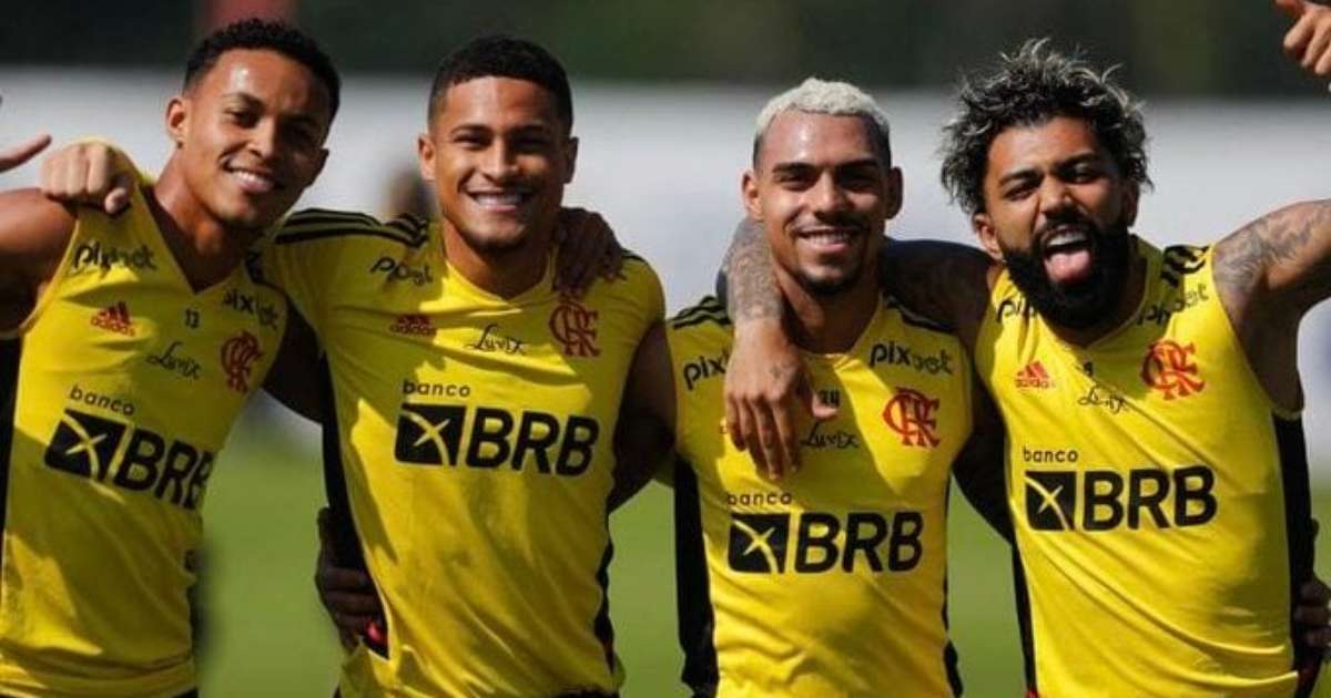 Palmeiras encaminha contratação de ex-atacante do Flamengo