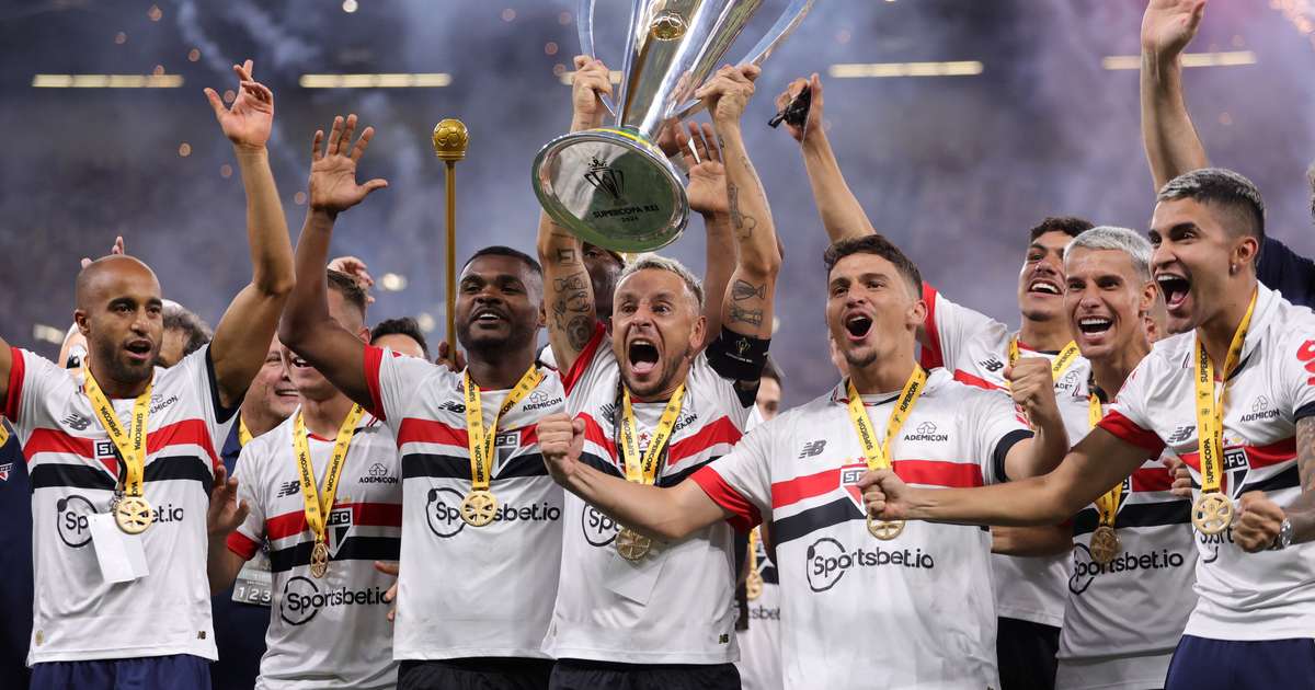 São Paulo alcança glória máxima no futebol nacional com a Supercopa conquistada.
