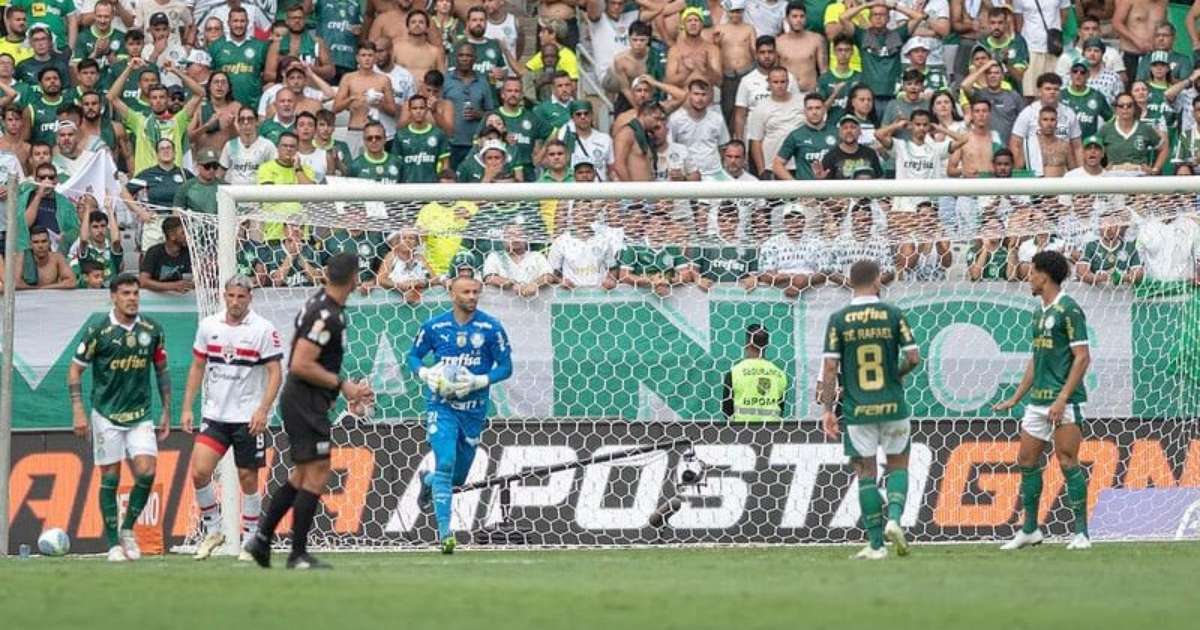 Palmeiras continua sofrendo com pênaltis e falha em encontrar soluções eficazes.
