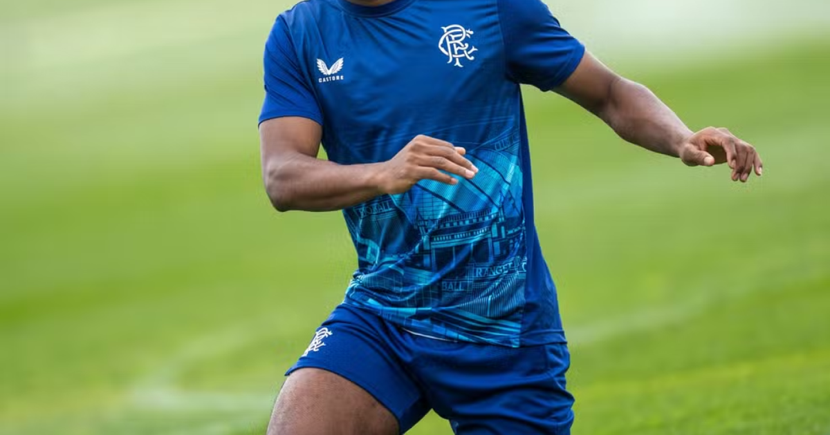 Cruzeiro anuncia contratação de dois reforços internacionais para próximas semanas.