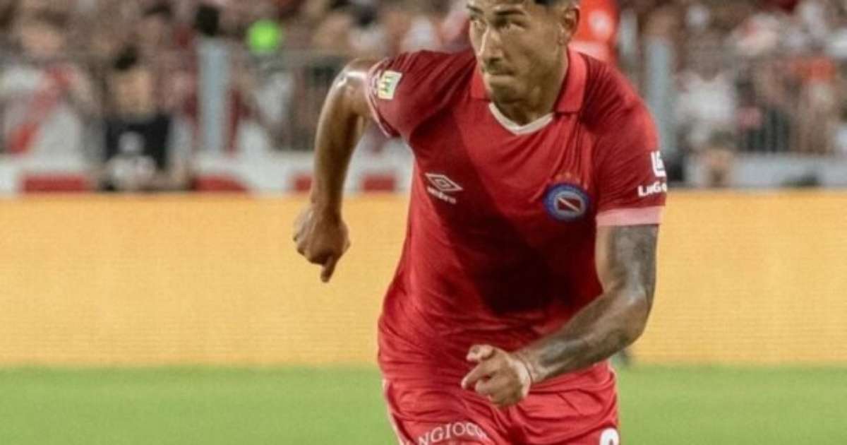 Apresentação de Lucas Villalba, novo reforço do Cruzeiro para a temporada 2024.