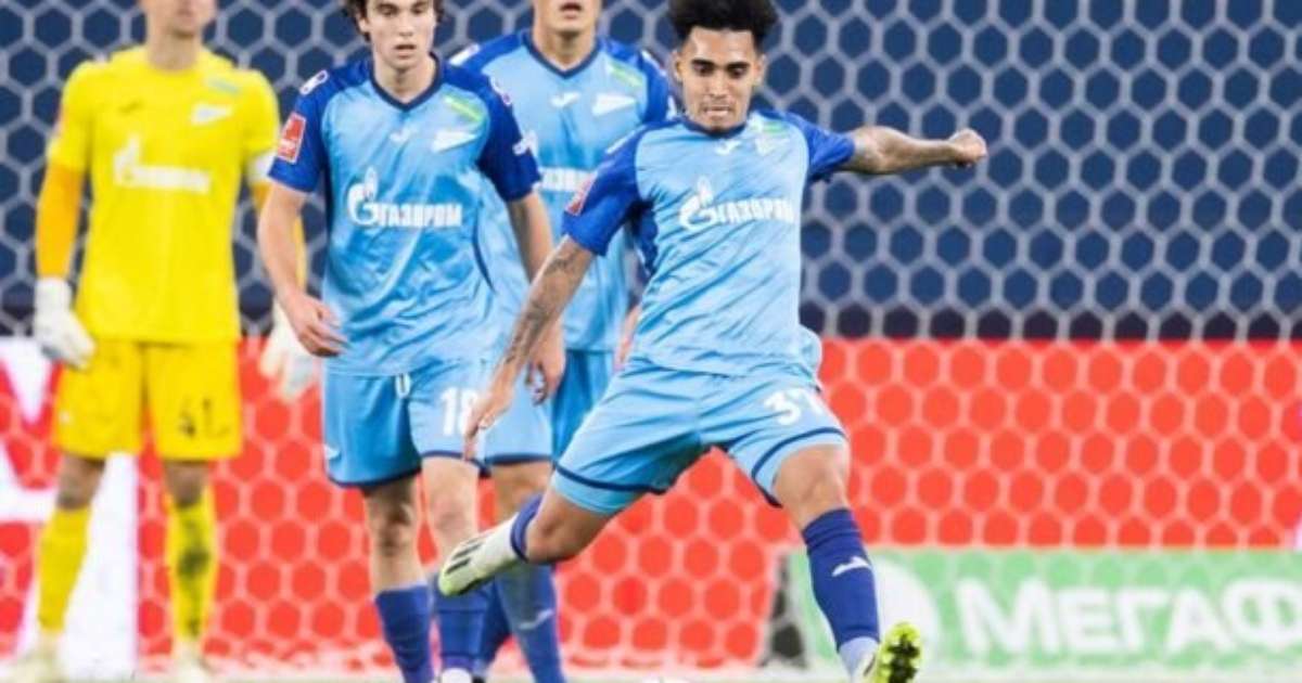 Grêmio contrata Du Queiroz, ex-atleta do Corinthians, reforçando seu elenco de futebol.