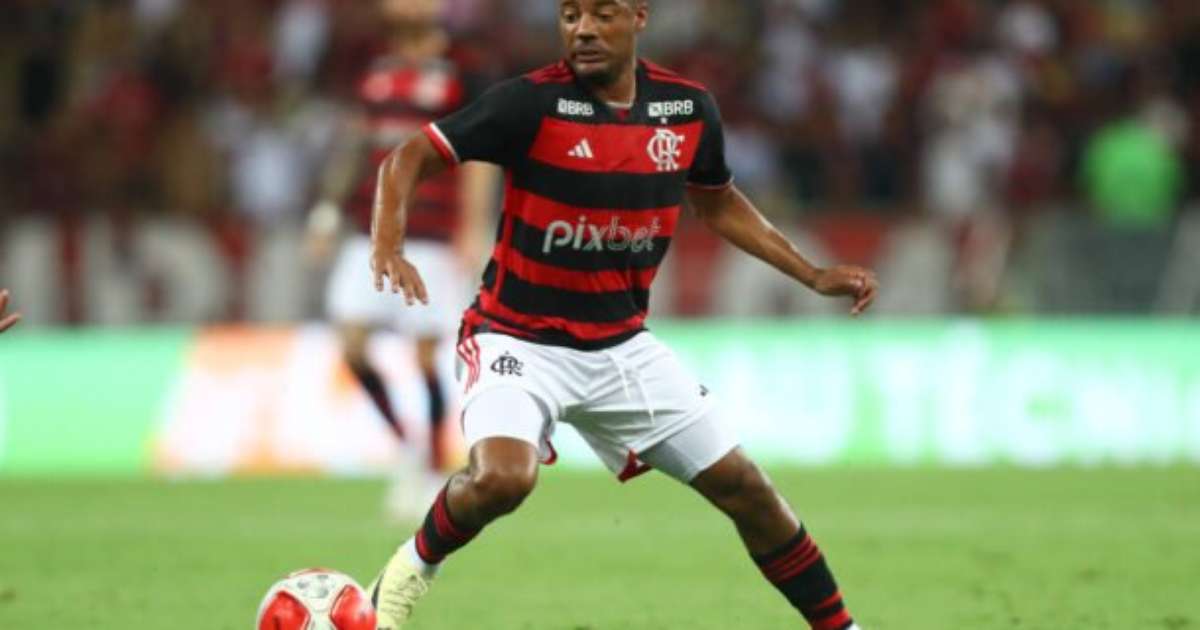 De La Cruz lesiona ombro durante clássico Flamengo x Botafogo.