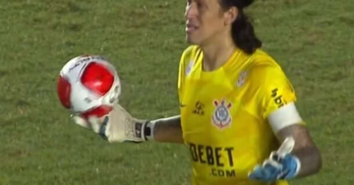 Cássio exige respostas imediatas da equipe corintiana após revés no jogo.