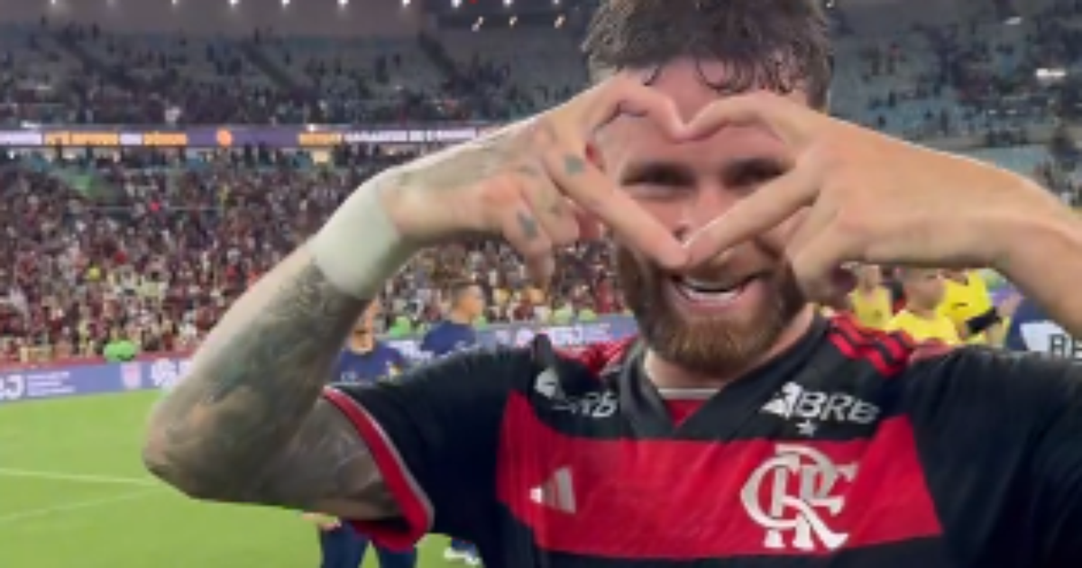 Léo Pereira incentiva apelido Karolino pelos resultados positivos no esporte