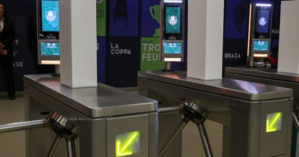 Flamengo implementa biometria facial em clássico contra o Botafogo.