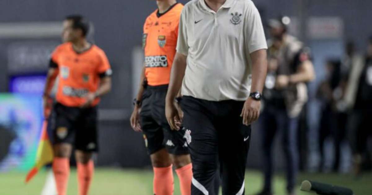 Corinthians demite auxiliar técnico Thiago Kosloski em decisão estratégica futebolística.