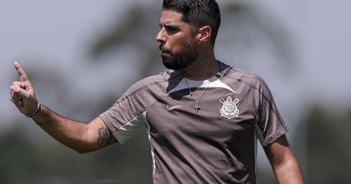 Corinthians quita penalidade, António Oliveira apto para liderar equipe contra a Portuguesa