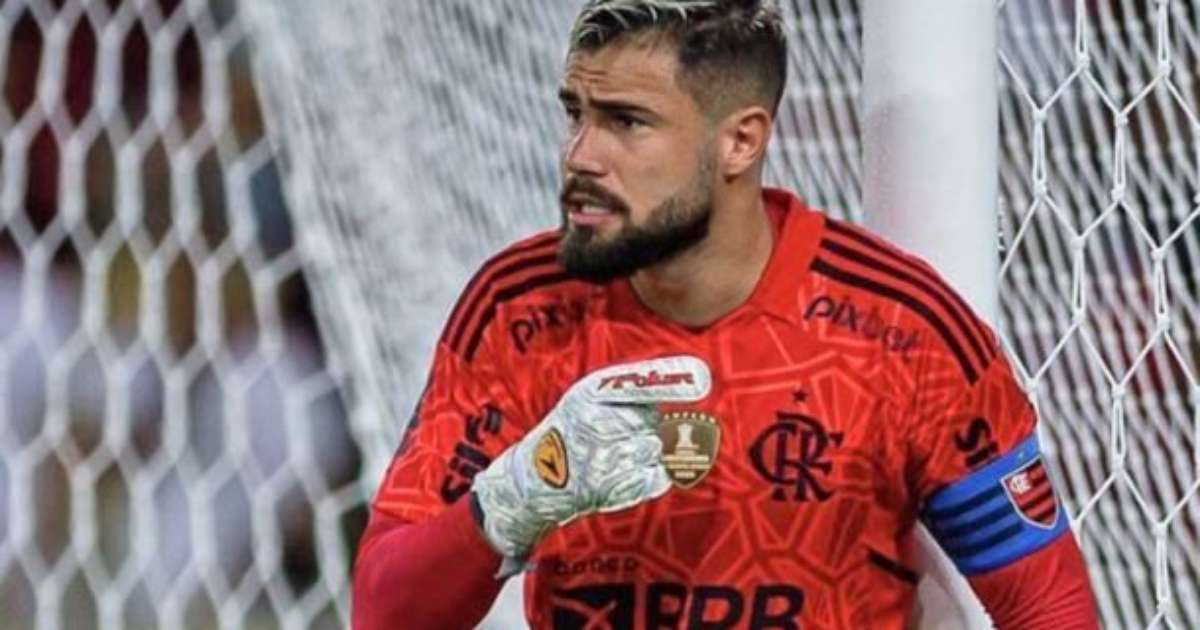 Matheus Cunha faz críticas à bola e ao gramado do Carioca e Maracanã.