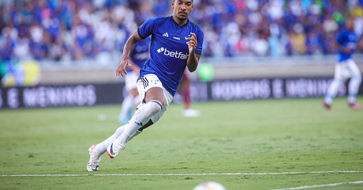 Excelente desempenho de Matheus Pereira pelo Cruzeiro é amplamente reconhecido.