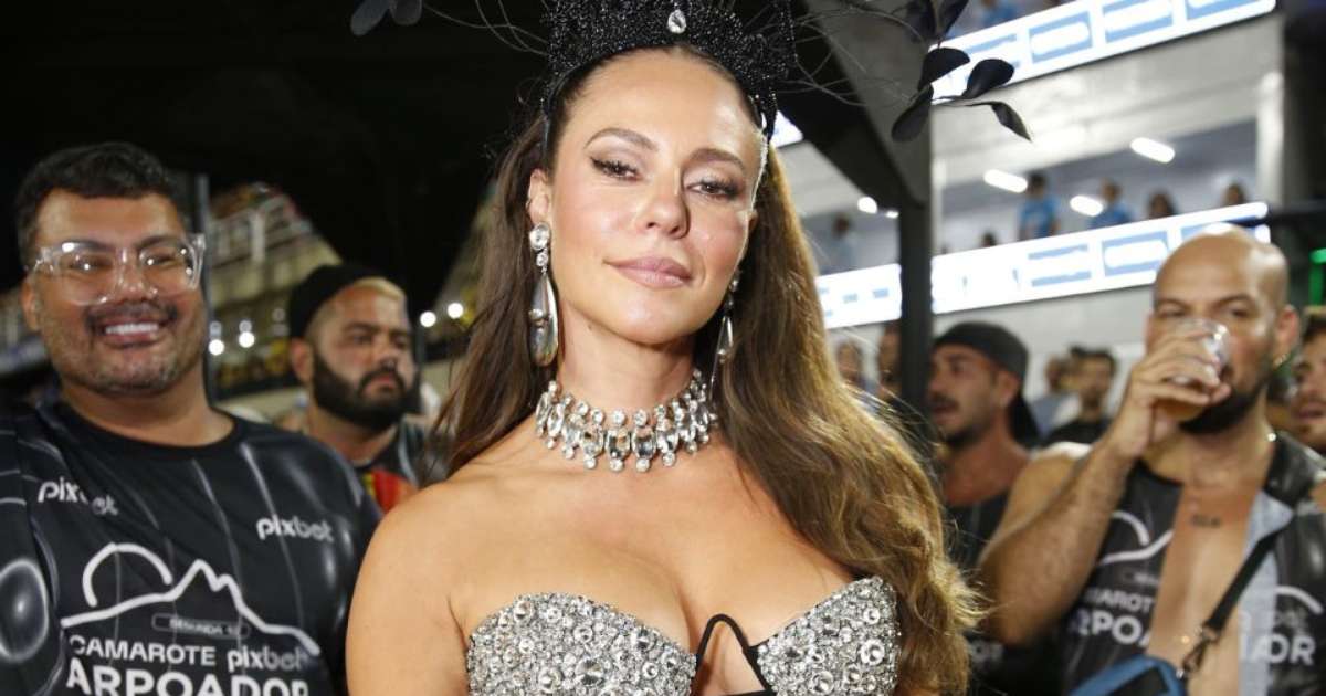 Paolla Oliveira continua como rainha da Grande Rio no carnaval 2025