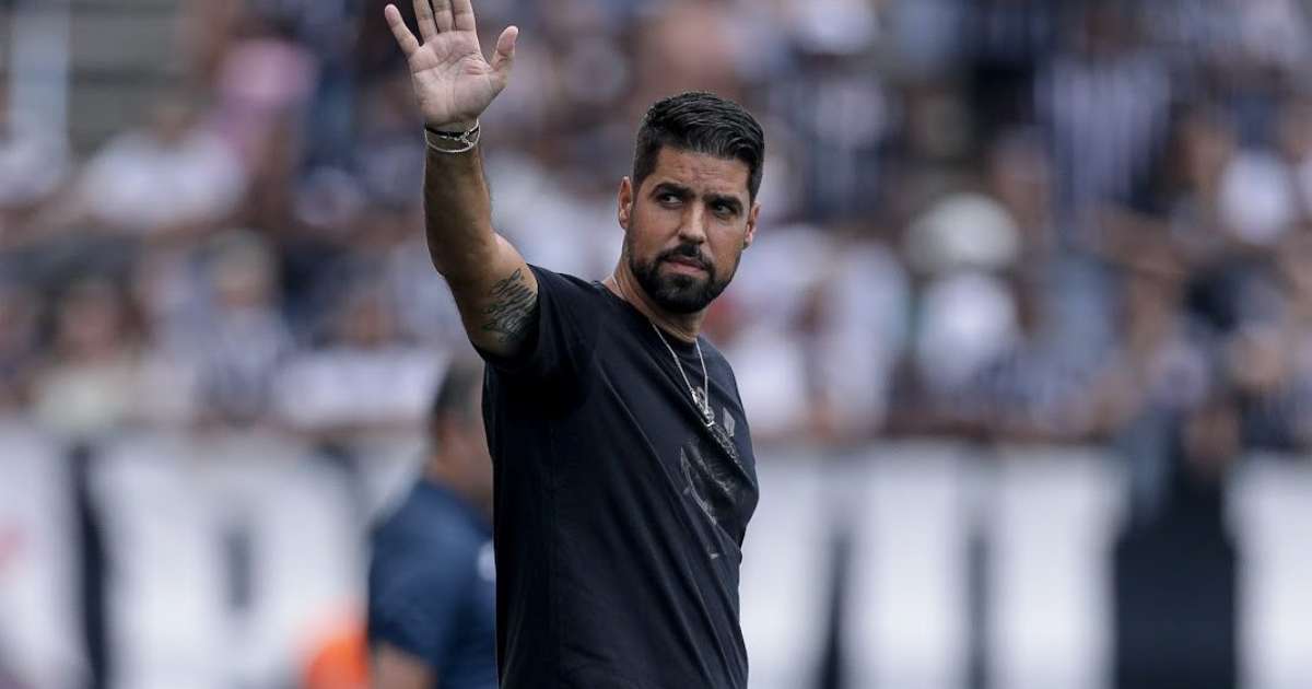 Corinthians mostra evolução com chegada de António Oliveira