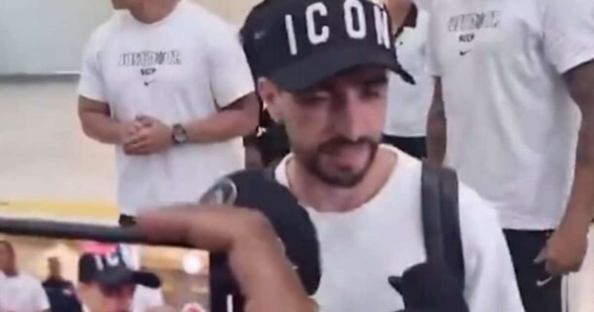 Coronado realiza transferência oficial para o Corinthians.