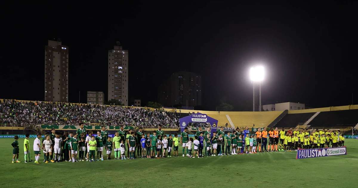 Jogador Flaco Lopez enaltece motivação ao receber apoio da torcida.