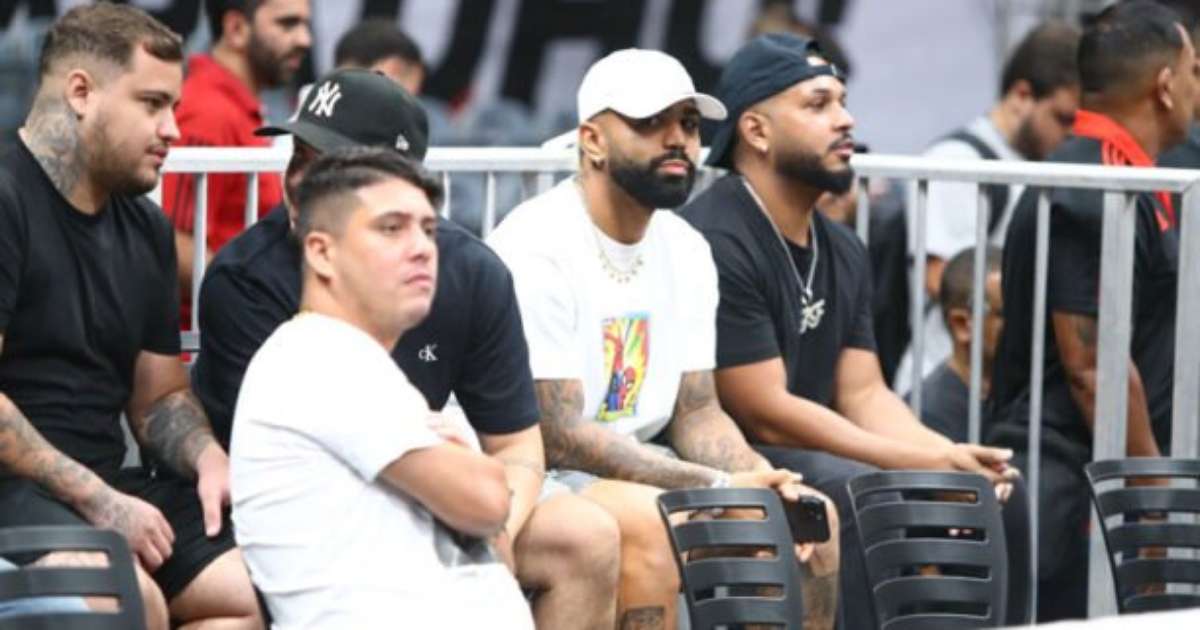 Gabigol prestigia Fla-Flu na Superliga de Vôlei no Maracanãzinho.