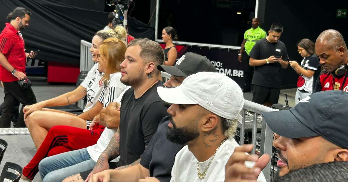 Gabigol presente em clássico de vôlei entre Flamengo e Fluminense pela Superliga.