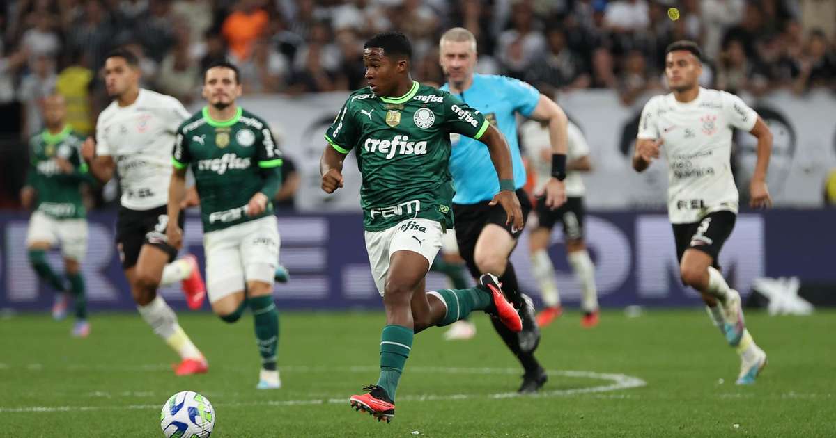 Endrick busca seu primeiro gol pelo profissional do Palmeiras em Dérbi decisivo.