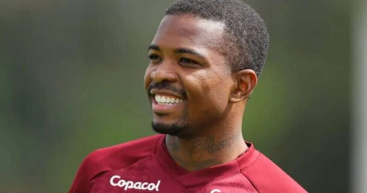 Corinthians negocia contratação de zagueiro Cacá, do Athletico-PR