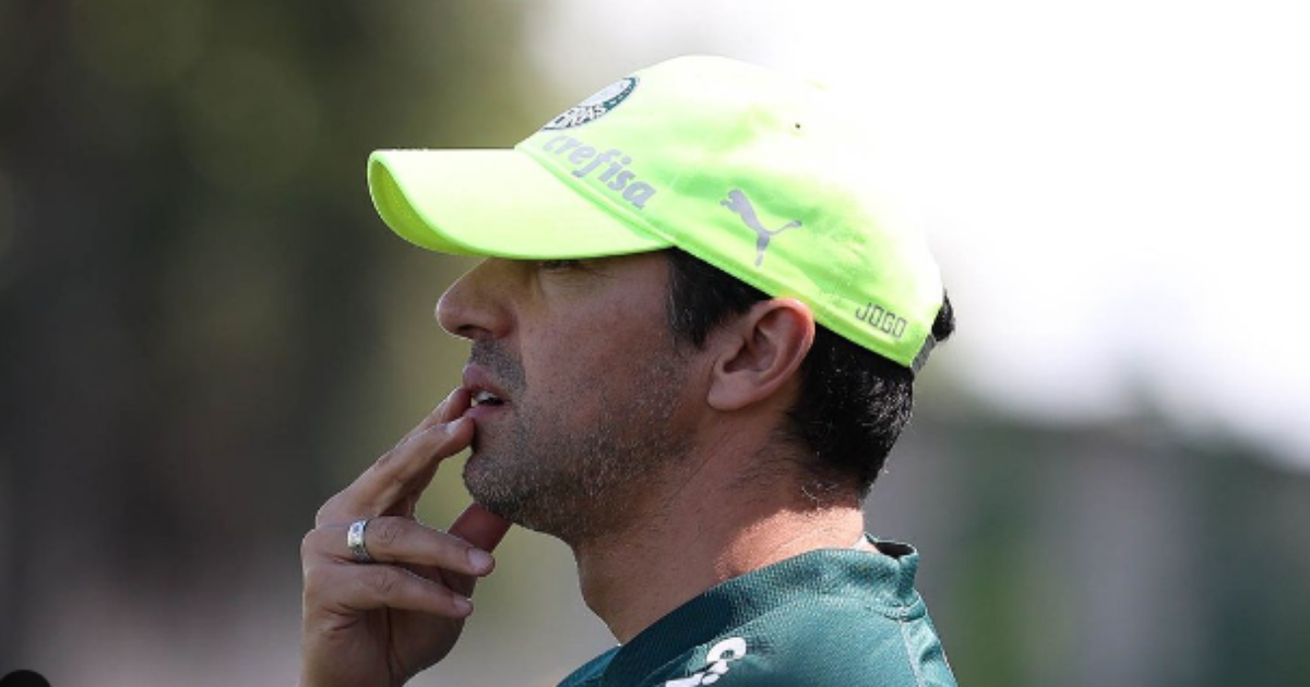 Abel Ferreira comanda o Palmeiras com duas alterações diante do Mirassol