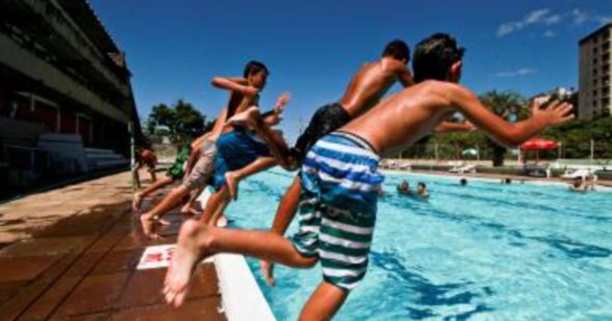 Domingo tem corrida de bike e festival de natação em Porto Alegre