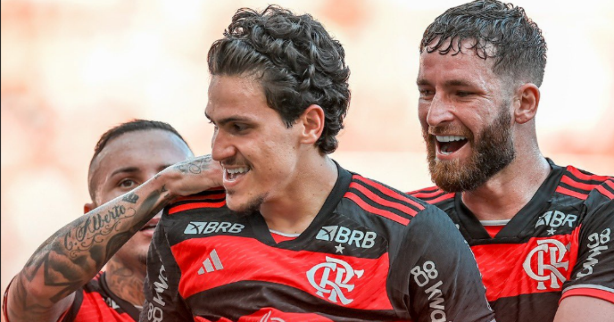 Flamengo supera time misto do Fluminense em disputa entre Tite e Diniz.