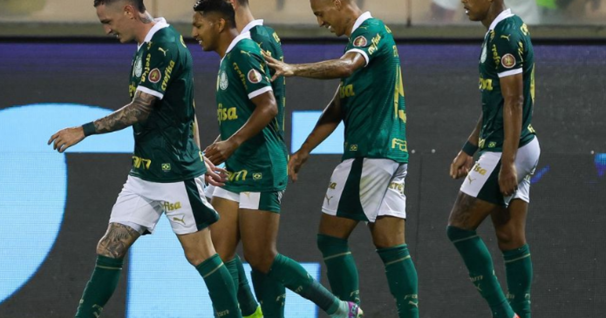 Palmeiras busca liderança geral no Campeonato Paulista.