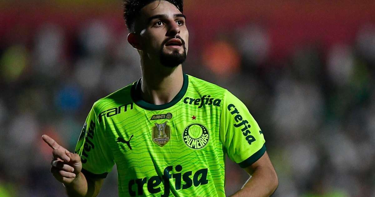 Palmeiras desperta na segunda etapa, supera Portuguesa e lidera Paulistão.
