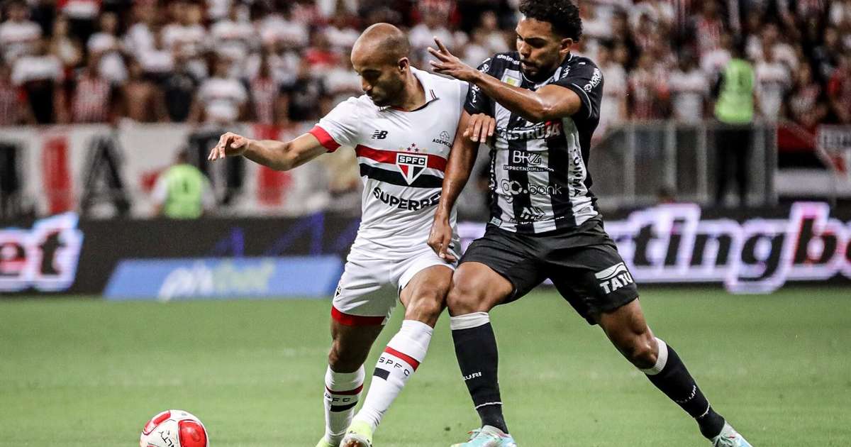 Internet elogia desempenho de Lucas no primeiro tempo do São Paulo