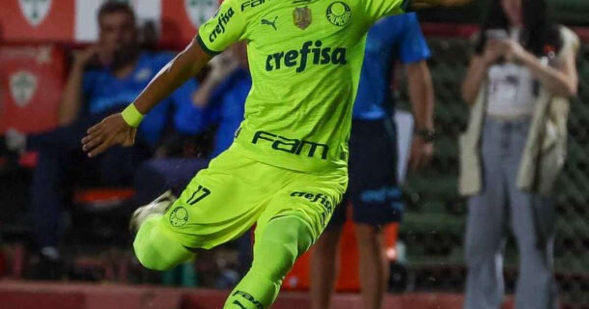 Torcida pede titularidade para Lázaro, porém Abel questiona: 